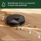 Roomba 105 Combo con SmartScrub trapeando manchas de café sobre piso de madera con un fregado 2 veces más profundo - Ferretería La Palma - 1610207