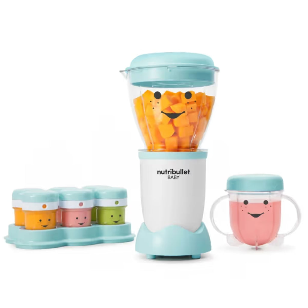 Procesador de papillas Nutribullet Baby de 200W lleno de trozos de zanahoria junto a recipientes con purés de colores - Ferretería La Palma - 1690012