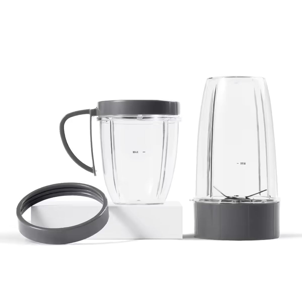 Kit complementario Deluxe Nutribullet mostrando a detalle los vasos intercambiables y anillos vacíos con marcas Max sobre fondo blanco - Ferretería La Palma - 1690008