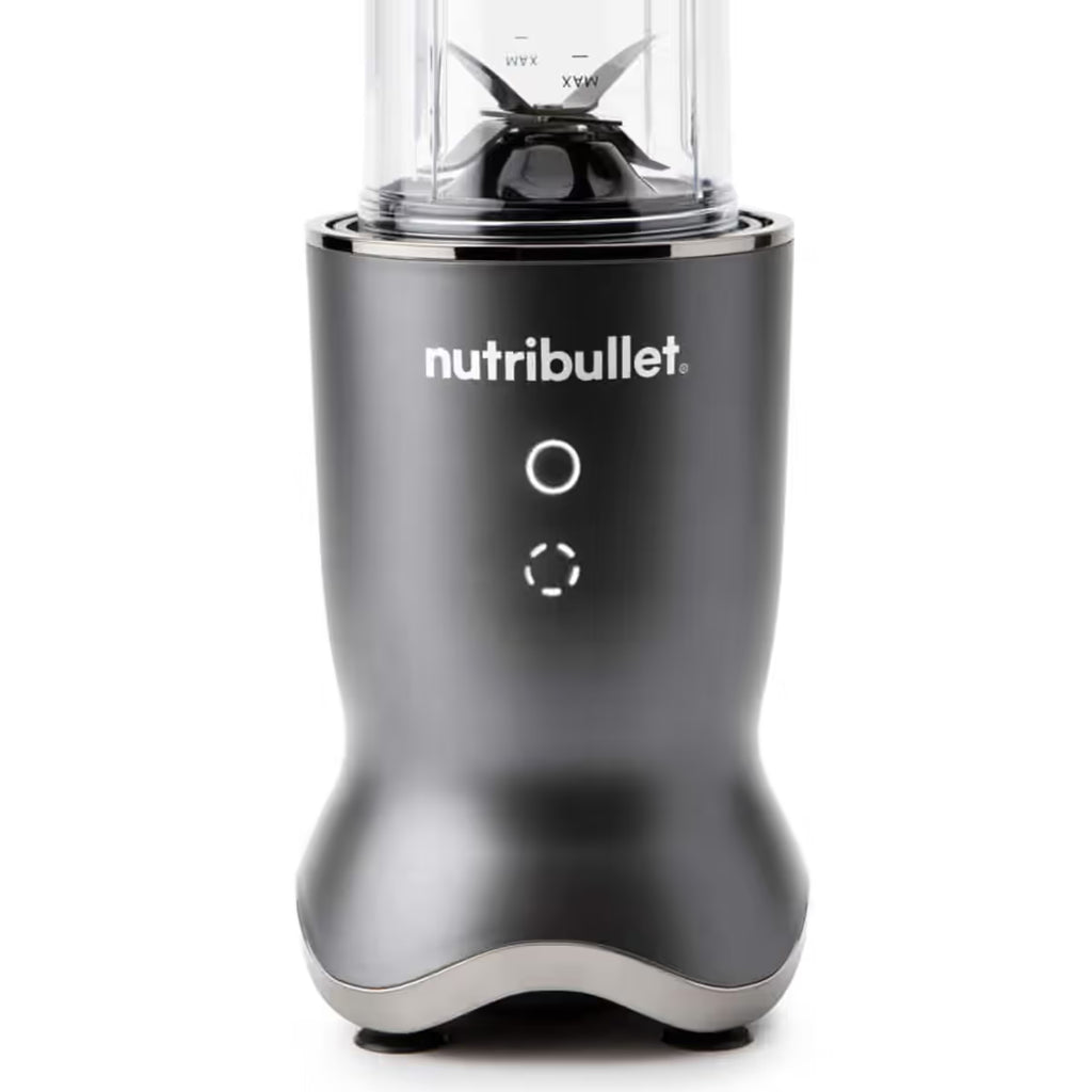 Primer plano de la base motorizada Nutribullet Ultra 1200W mostrando a detalle la interfaz táctil iluminada y las aspas sobre fondo blanco - Ferretería La Palma - 1691110