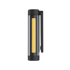 Vista frontal vertical de la lámpara led portátil Scangrip FLEX WEAR mostrando su panel de luz COB y clip integrado sobre fondo blanco - Ferretería La Palma - 1870002