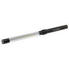 Vista en perspectiva inclinada de la lámpara de inspección LED tipo barra Scangrip LINE LIGHT C más R mostrando su diseño ultra delgado sobre fondo blanco - Ferretería La Palma - 1870007
