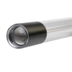 Primer plano del extremo superior y la lente de luz focalizada de la lámpara de inspección LED tipo barra Scangrip LINE LIGHT C+R sobre fondo blanco - Ferretería La Palma - 1870007