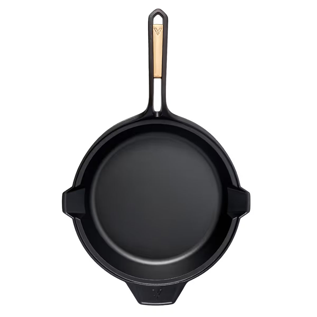 Sartén Victoria Signature Series de 30 cm en hierro fundido con inserto de bronce y mango ergonómico anti-térmico - Ferretería La Palma - 1050092